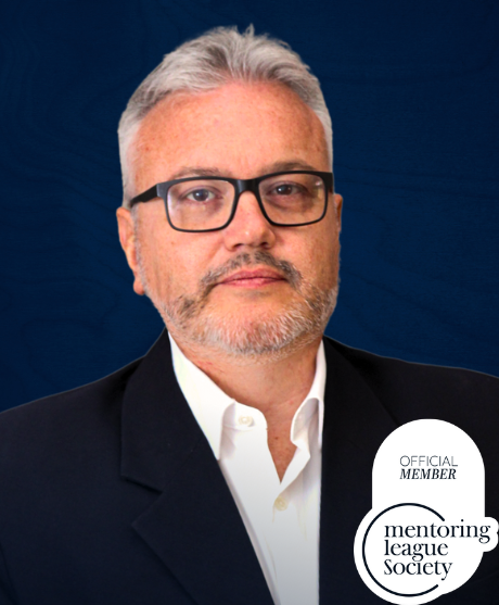 Wagner Costa - Fundador da Perícia sem Segredo, membro da Mentoring League Society com selo e certificado visíveis